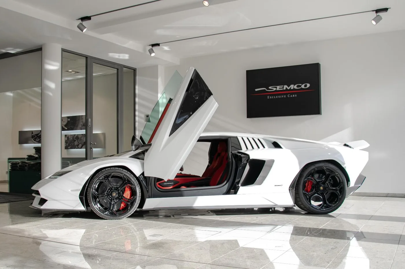 2022 Lamborghini Countach LPI 800-4 proposée par un concessionnaire spécialisé à Haar, Allemagne, photo 4 sur 19