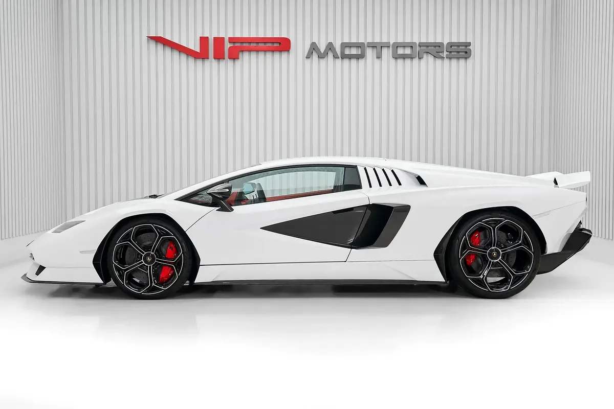 2022 Lamborghini Countach LPI 800-4, 8/16