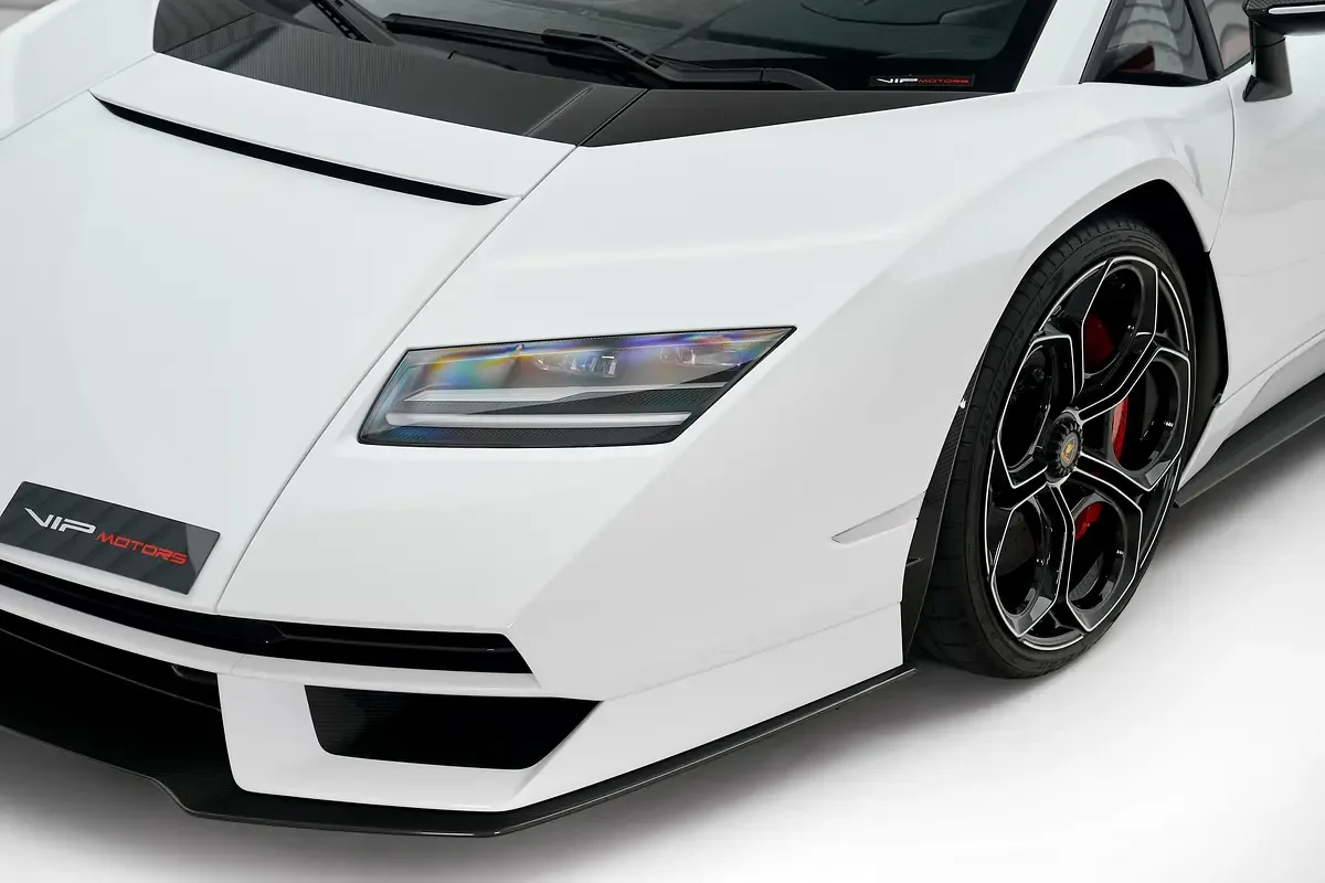 2022 Lamborghini Countach LPI 800-4, 10/16