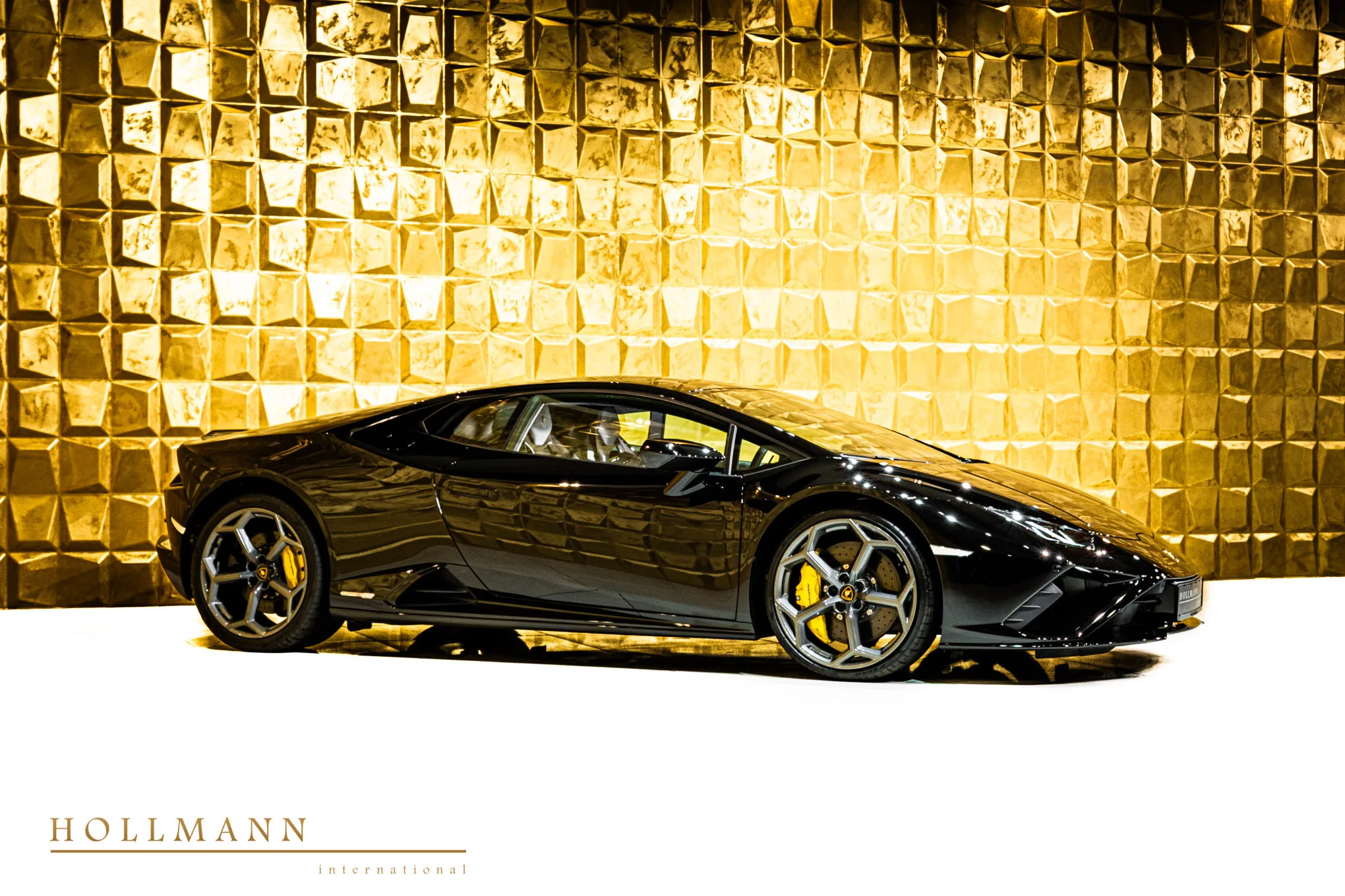 2022 Lamborghini Huracán Evo RWD, 2/30