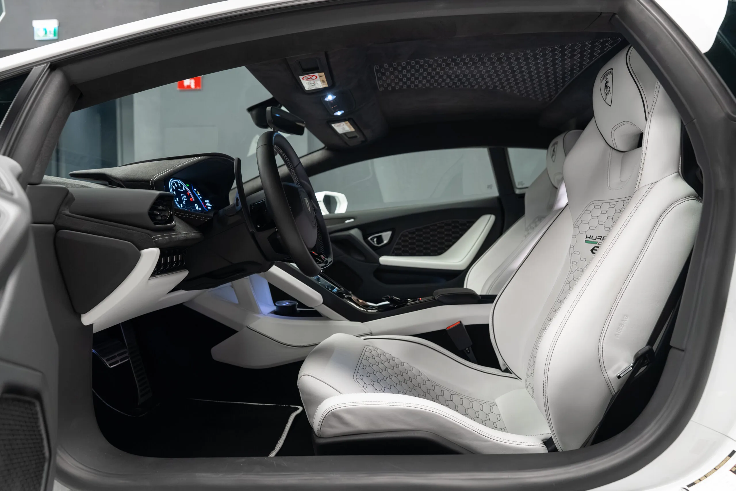 2022 Lamborghini Huracán EVO, 15/30