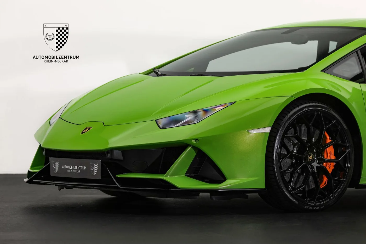 2022 Lamborghini Huracán EVO angeboten von einem Supersportwagenhändler in Viernheim, Deutschland, Foto 9 von 25