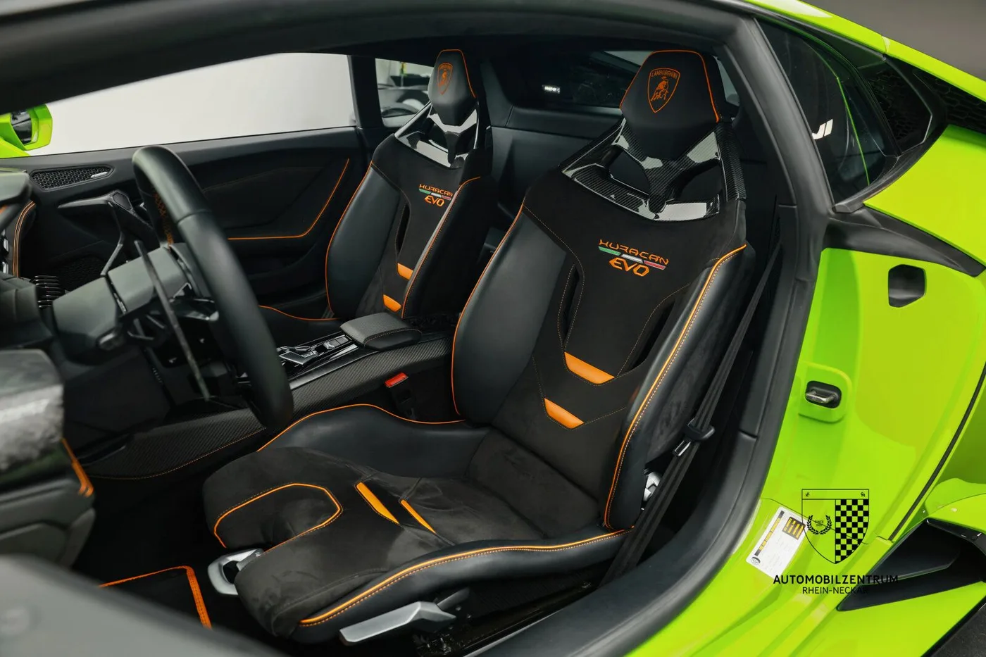 2022 Lamborghini Huracán EVO angeboten von einem Supersportwagenhändler in Viernheim, Deutschland, Foto 15 von 25
