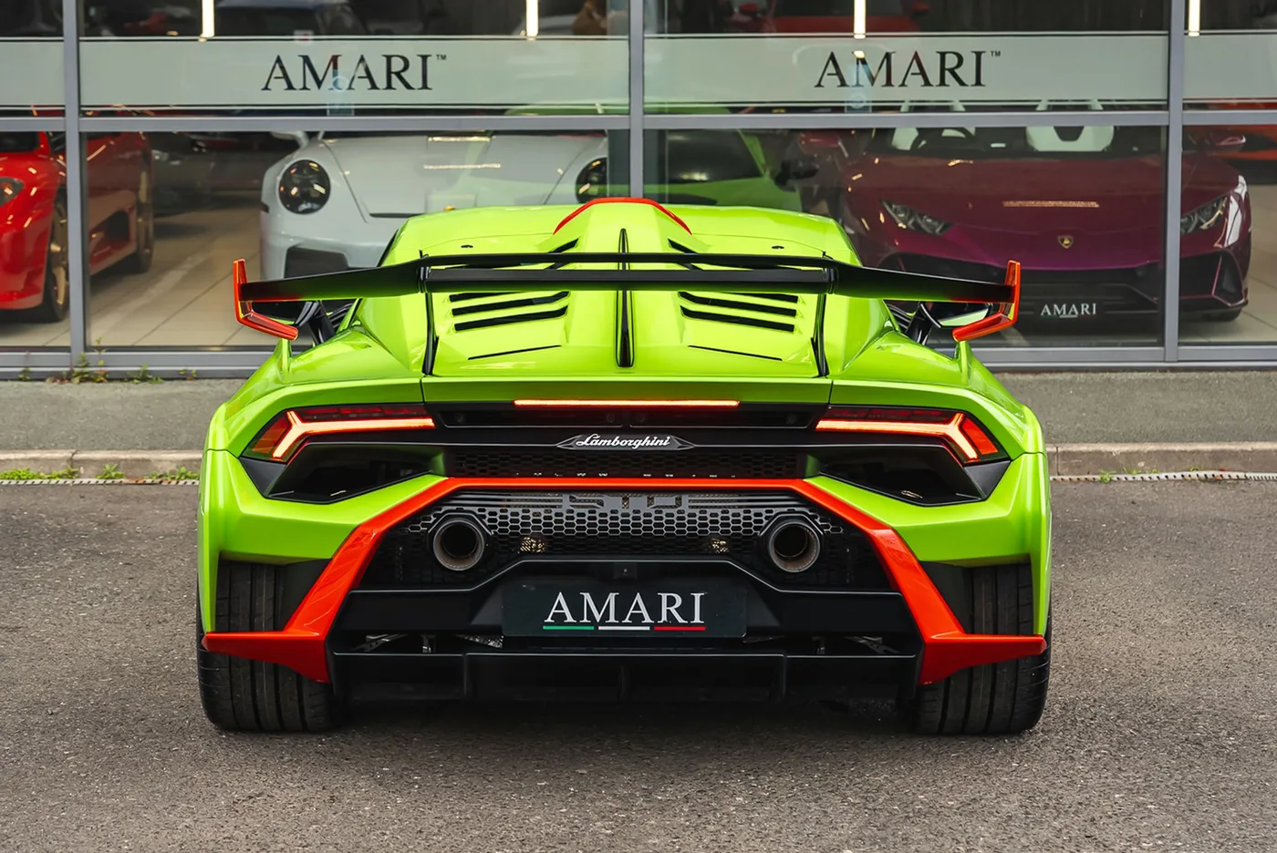 2022 Lamborghini Huracán STO angeboten von einem Supersportwagenhändler in Preston, Vereinigtes Königreich, Foto 8 von 25