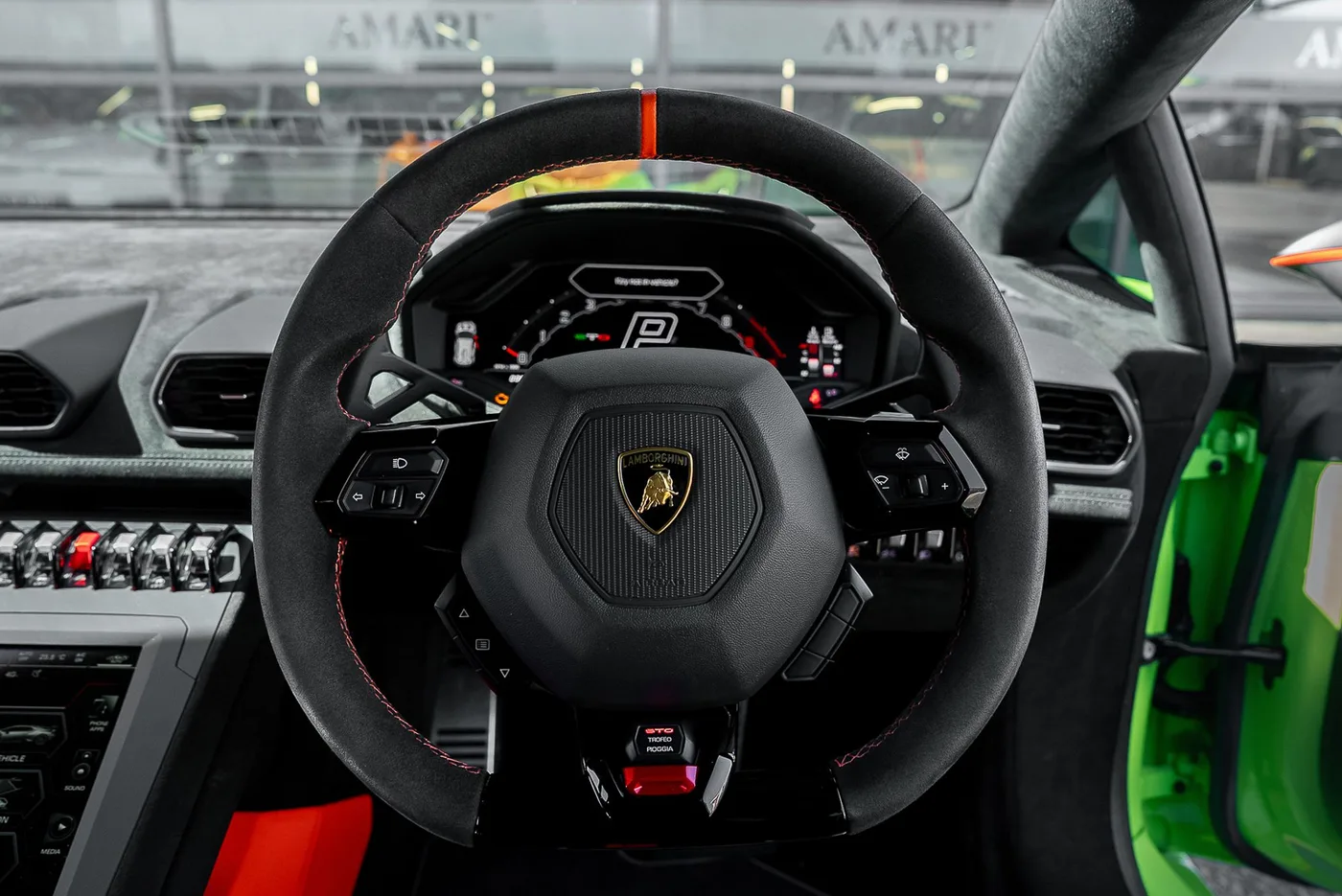 2022 Lamborghini Huracán STO angeboten von einem Supersportwagenhändler in Preston, Vereinigtes Königreich, Foto 24 von 25