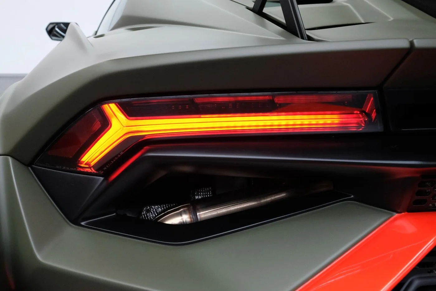 2022 Lamborghini Huracán STO angeboten von einem Fachhändler in Nuremberg, Deutschland, Foto 15 von 15