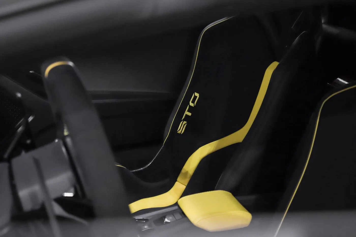 2022 Lamborghini Huracán STO angeboten von einem Supersportwagenhändler in Zibido San Giacomo, Italien, Foto 20 von 22