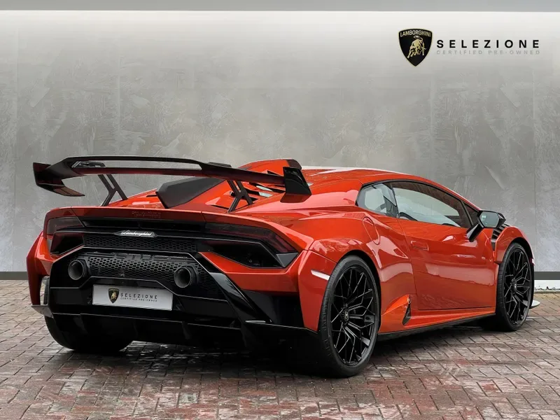 2022 Lamborghini Huracán STO, 3/20