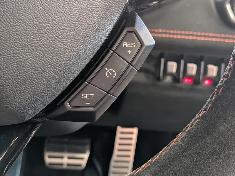 2022 Lamborghini Huracán STO, 17/20