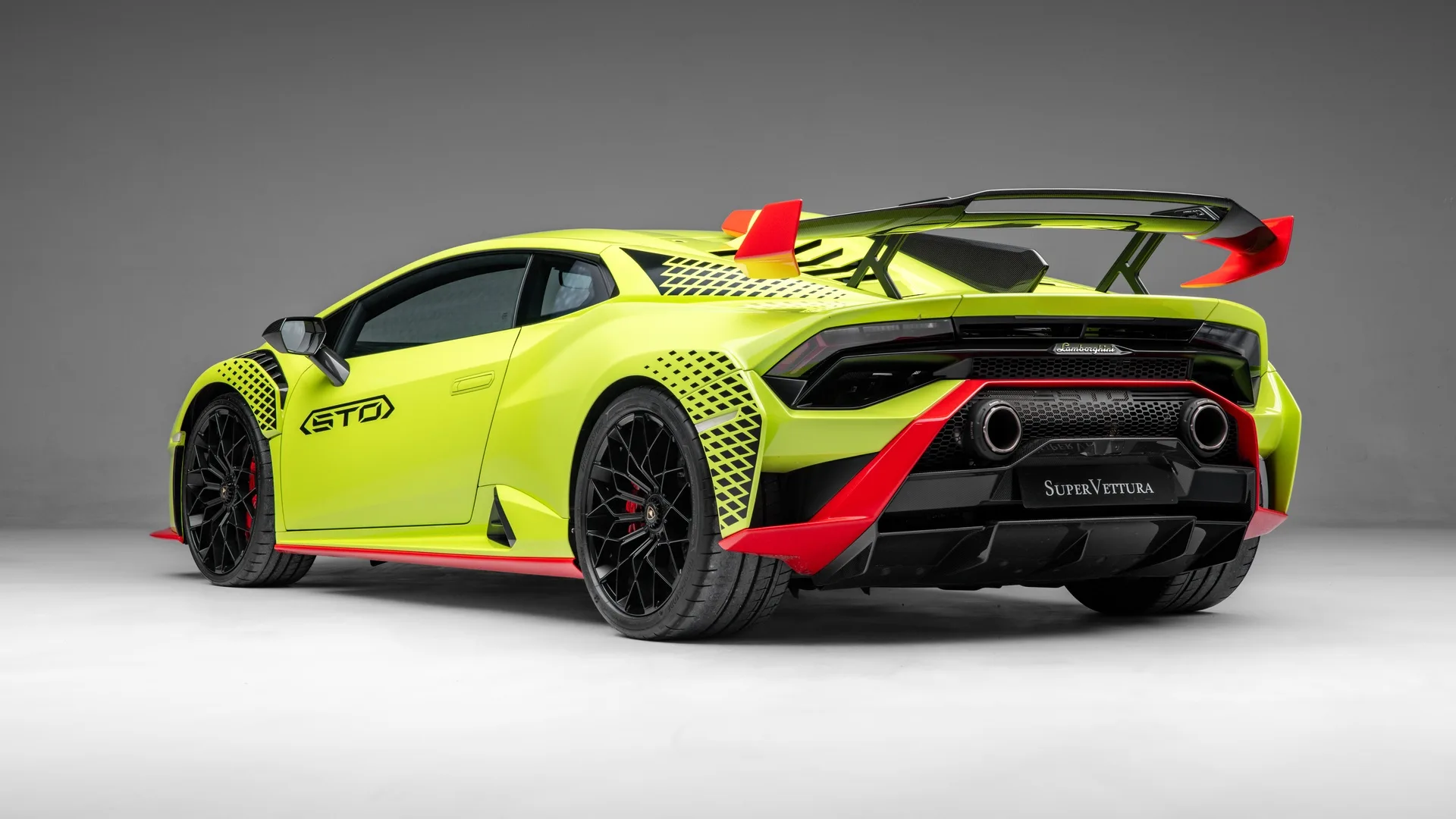 2022 Lamborghini Huracán STO, 2/8