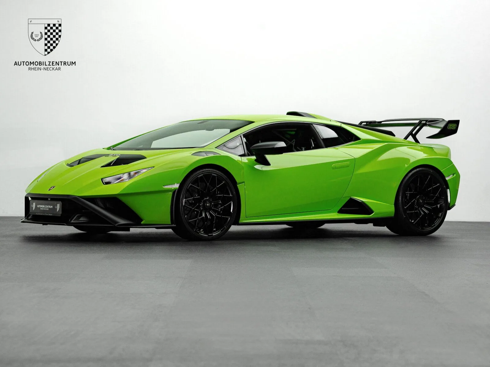 2022 Lamborghini Huracán STO, 3/30