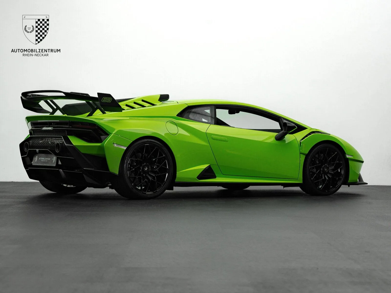 2022 Lamborghini Huracán STO, 7/30