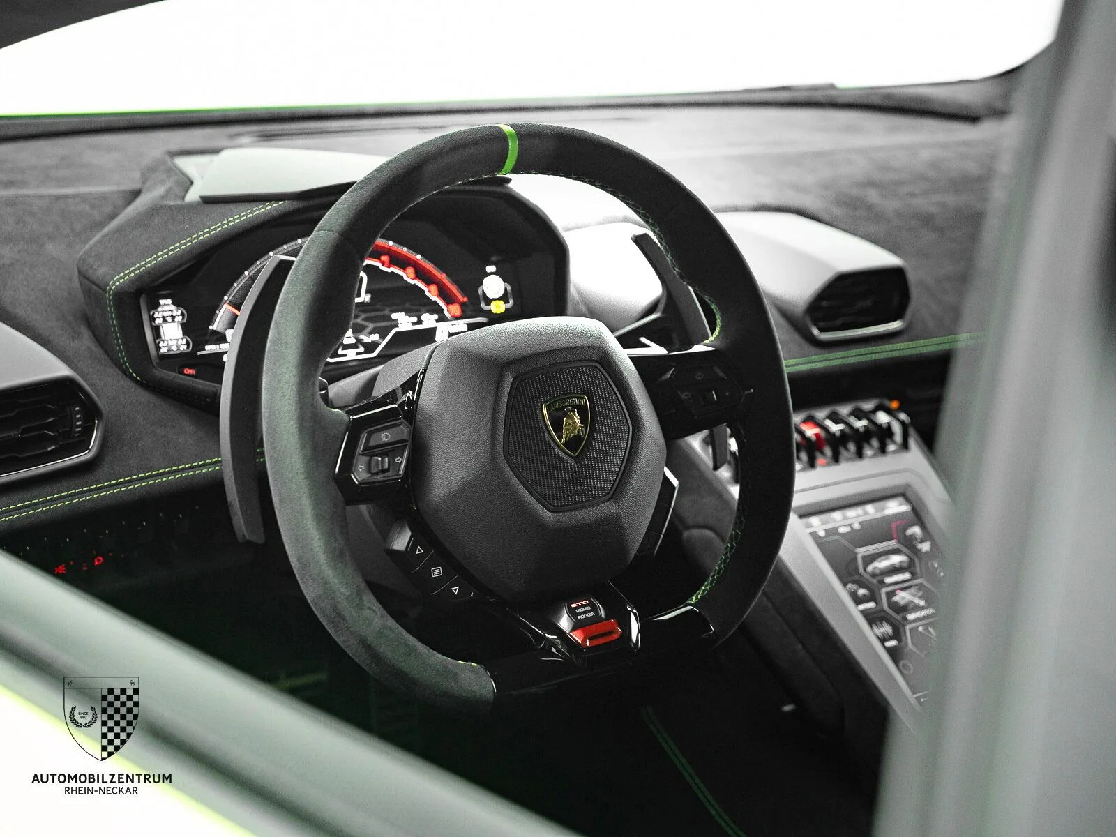 2022 Lamborghini Huracán STO, 15/30