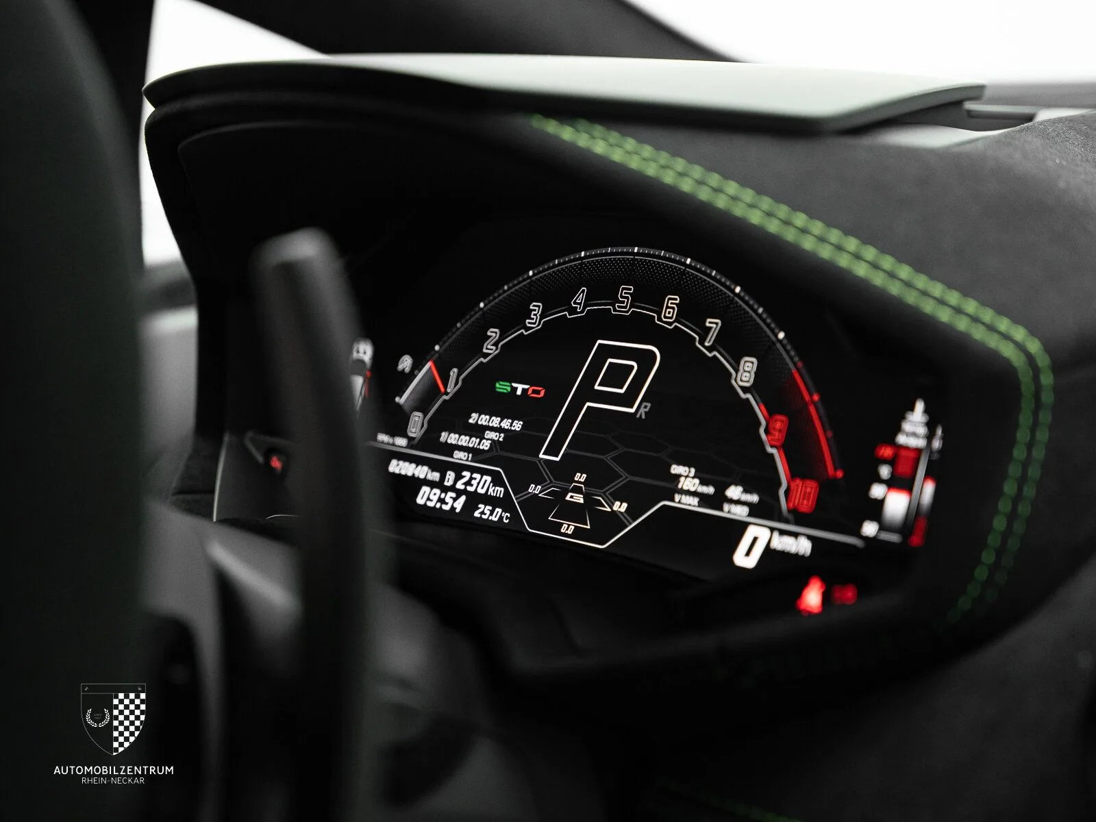 2022 Lamborghini Huracán STO, 18/30