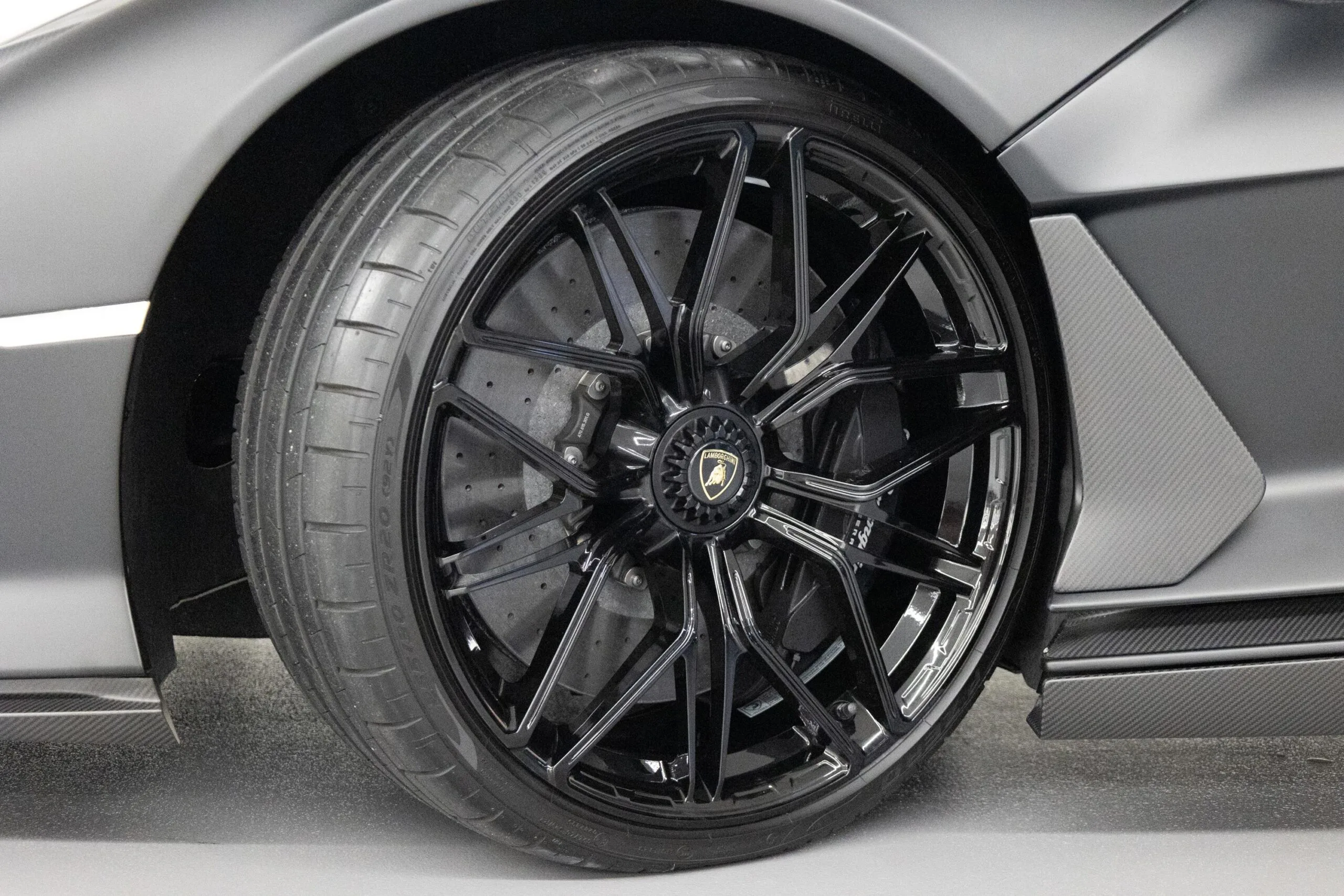 2022 Lamborghini Sián FKP 37, 8/28