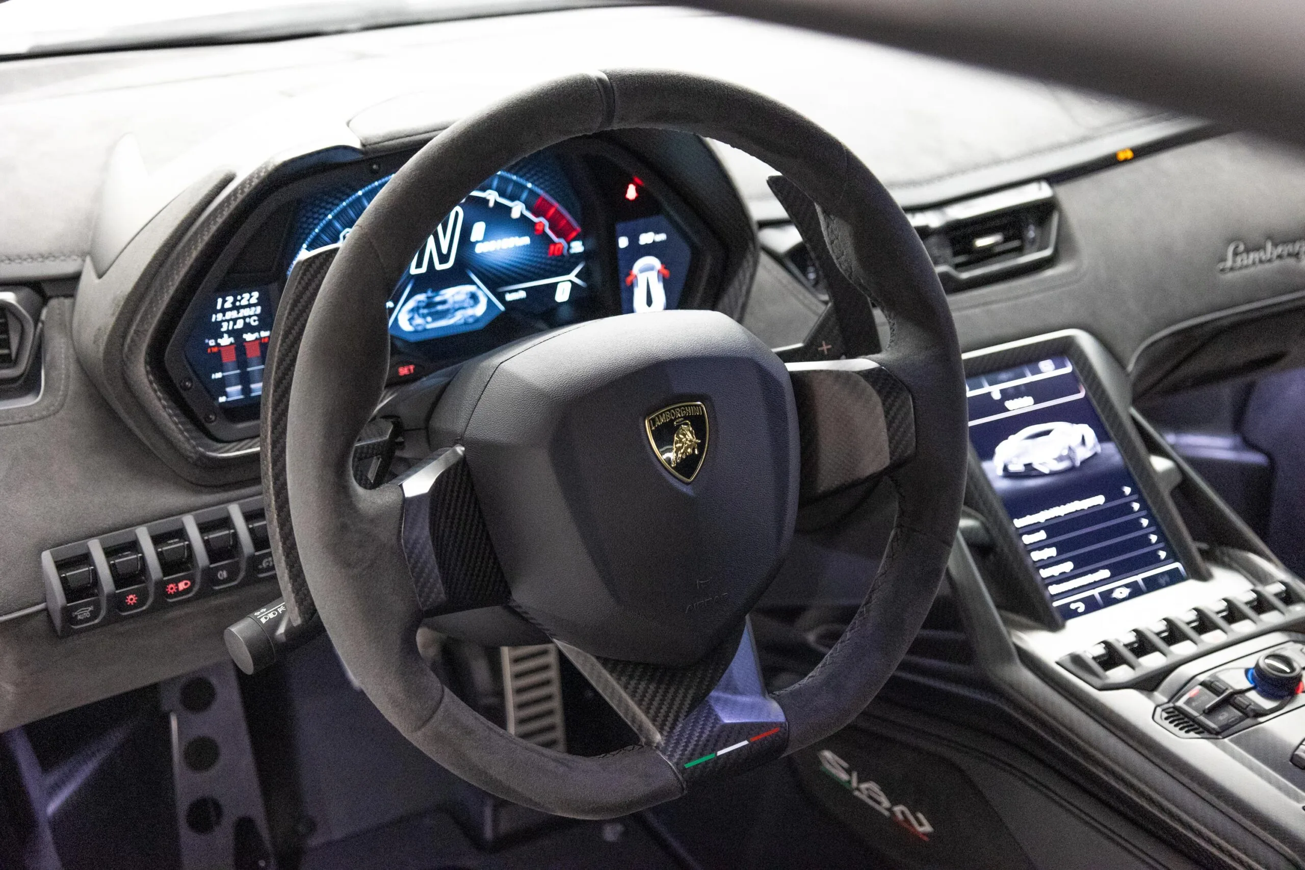 2022 Lamborghini Sián FKP 37, 10/28