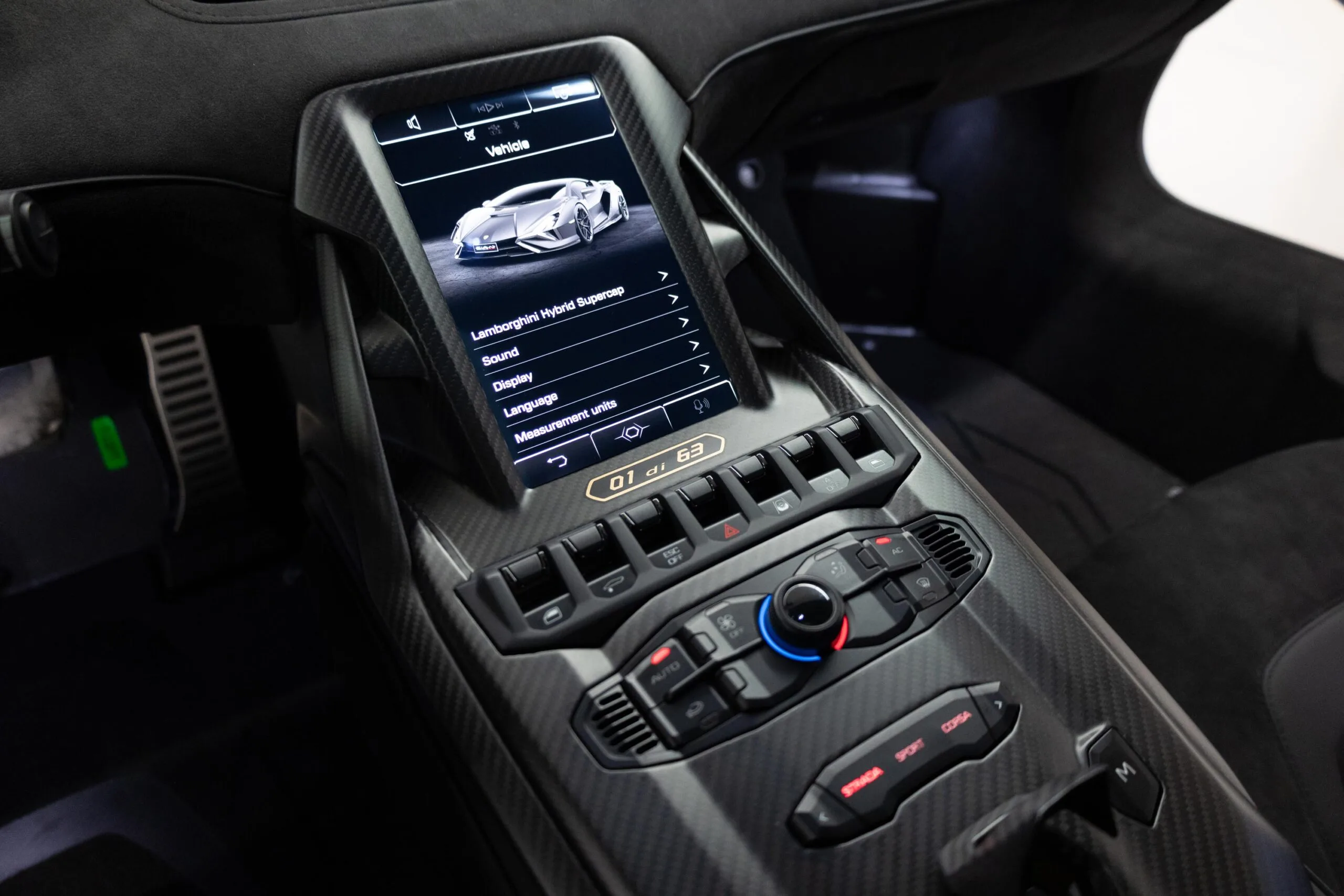 2022 Lamborghini Sián FKP 37, 15/28