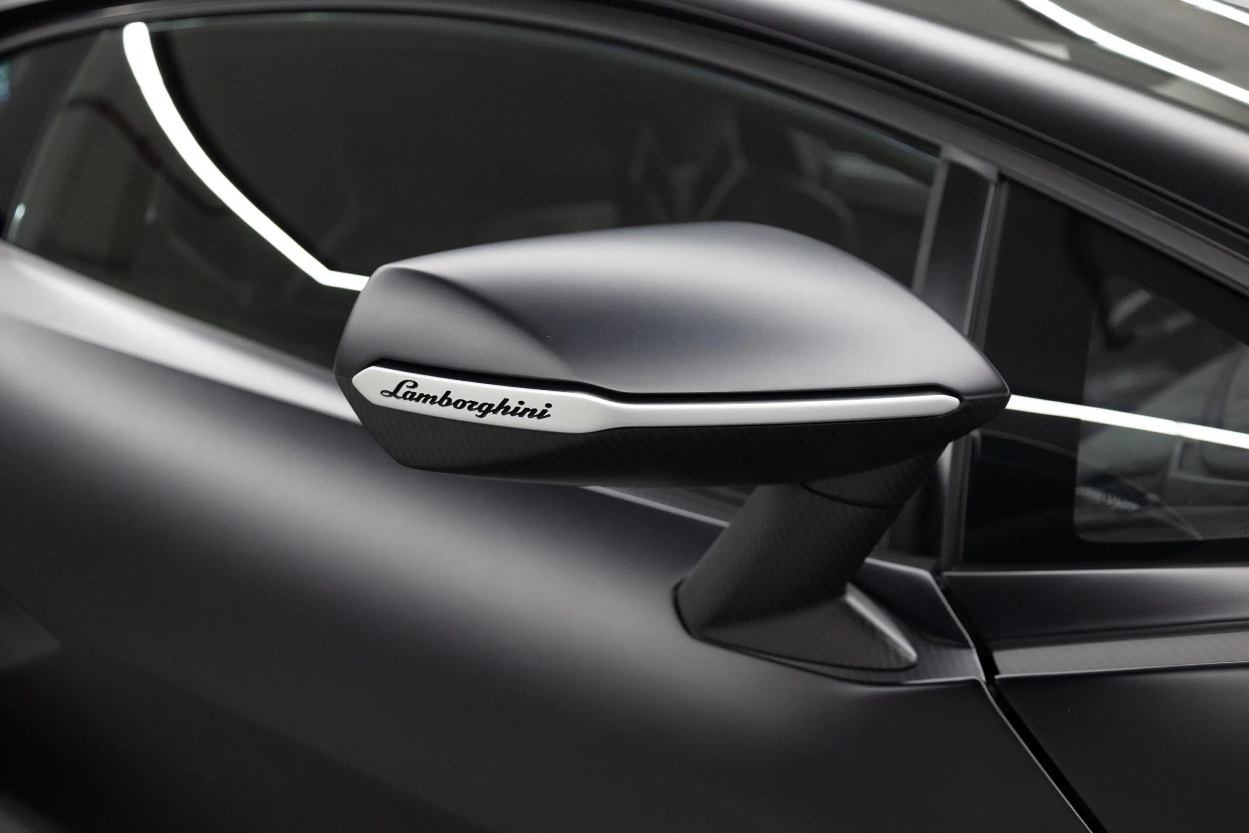 2022 Lamborghini Sián FKP 37, 26/28