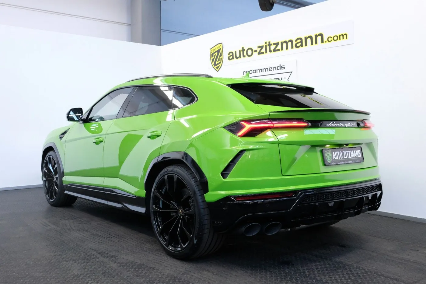 2022 Lamborghini Urus angeboten von einem Fachhändler in Nuremberg, Deutschland, Foto 2 von 15