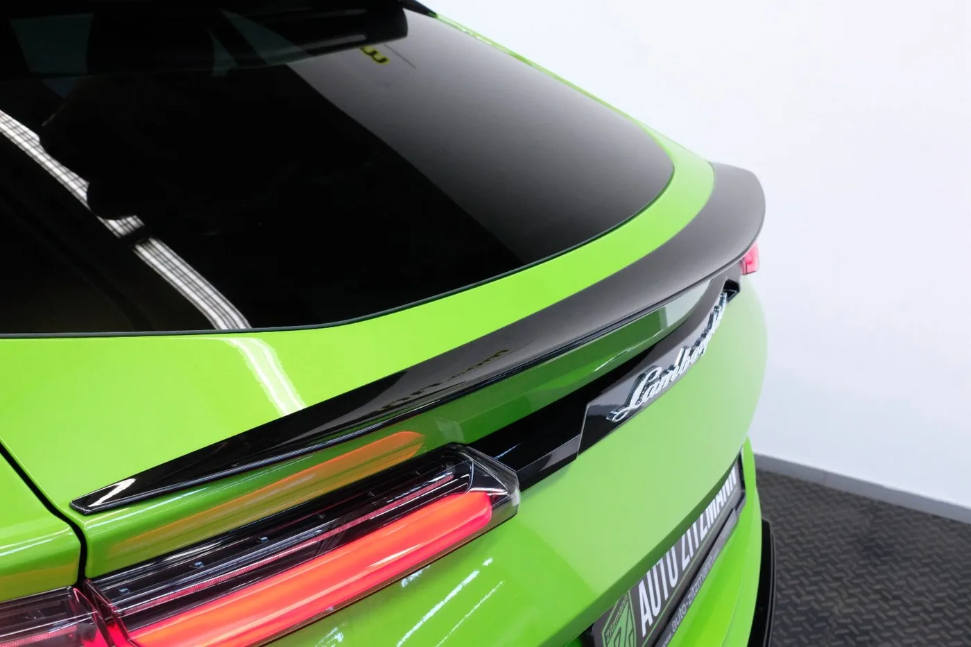 2022 Lamborghini Urus angeboten von einem Fachhändler in Nuremberg, Deutschland, Foto 7 von 15