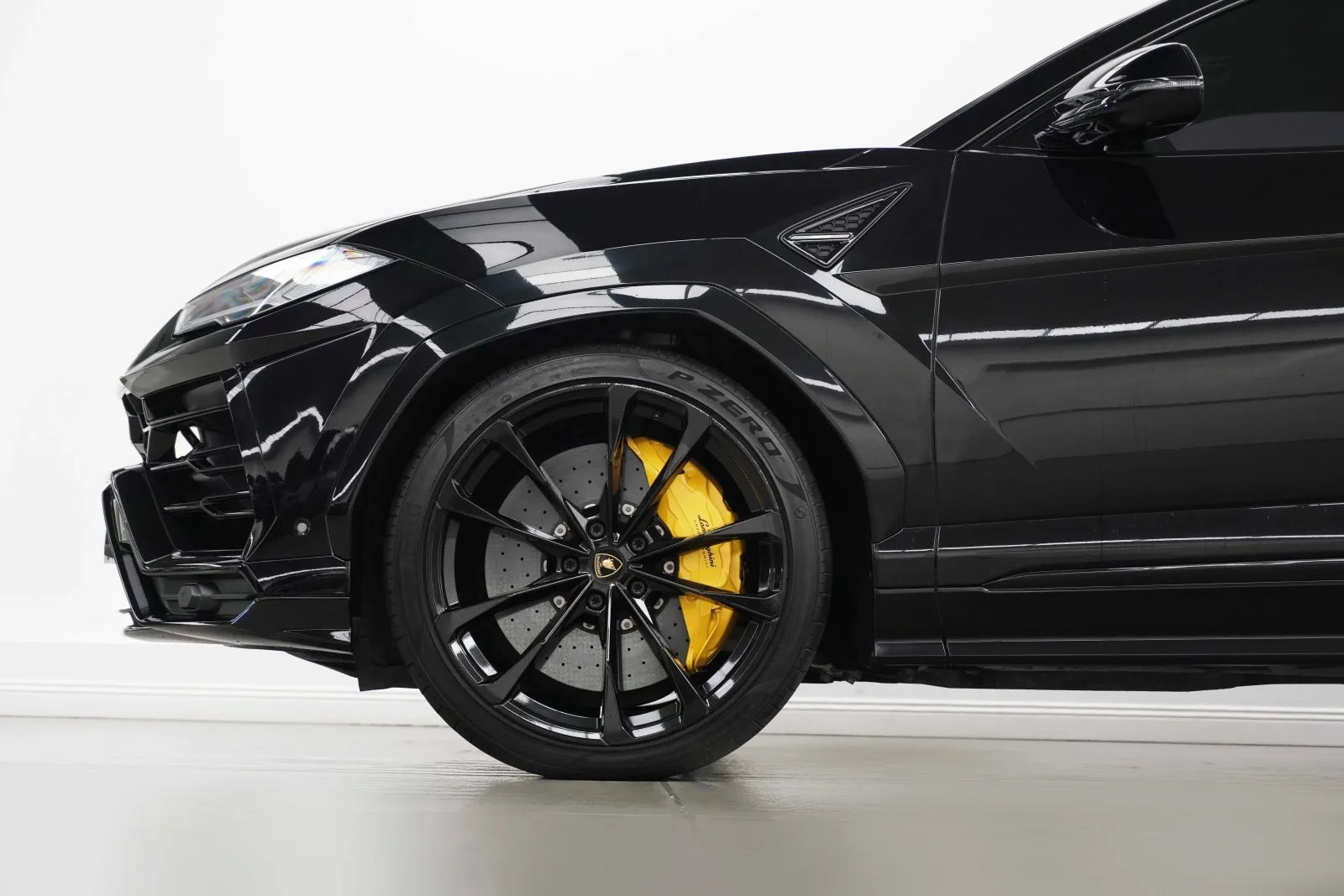 2022 Lamborghini Urus, 6/16