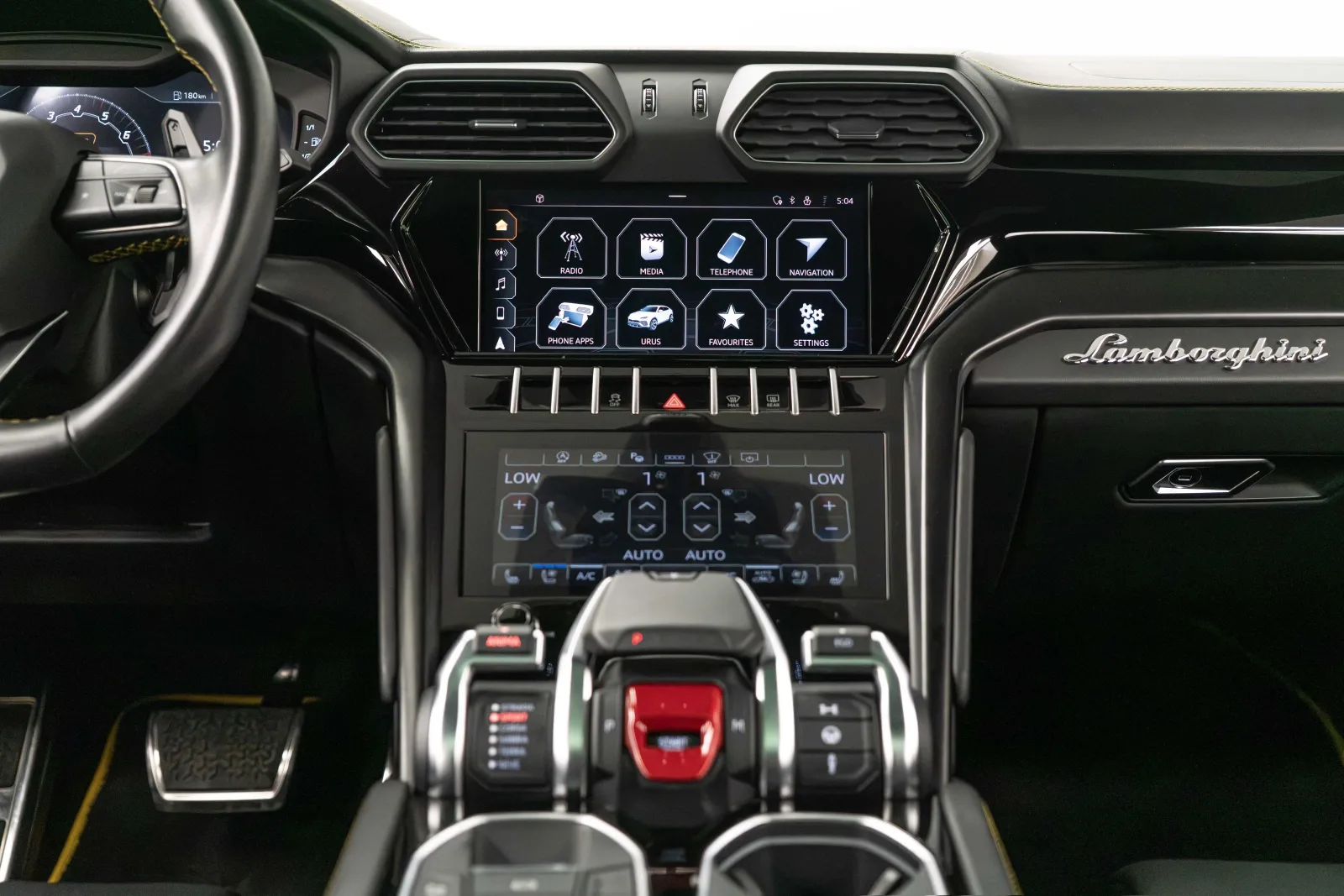 2022 Lamborghini Urus, 11/16