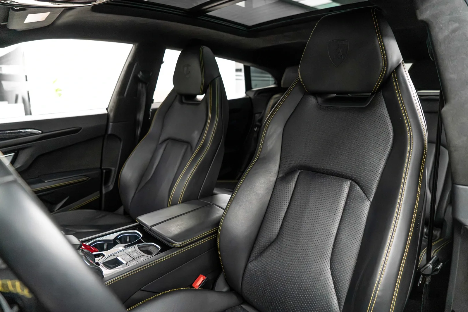 2022 Lamborghini Urus, 12/16