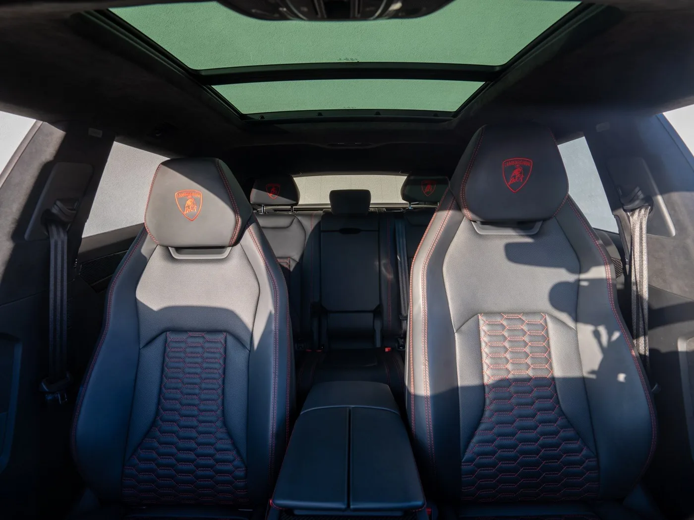2022 Lamborghini Urus angeboten von einem Fachhändler in Singen, Deutschland, Foto 13 von 15