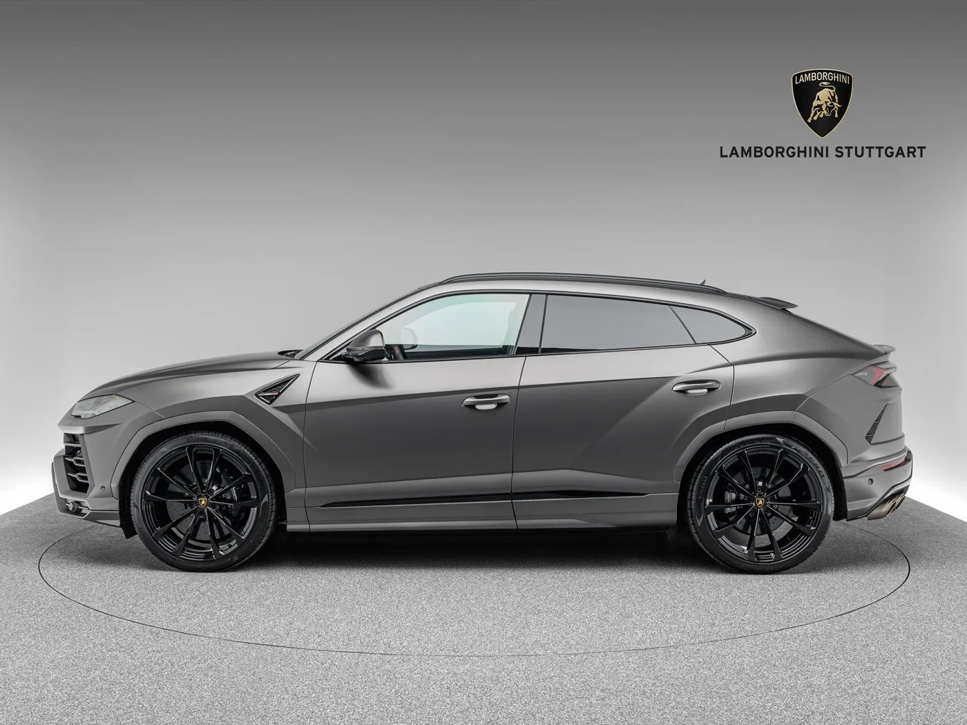 2022 Lamborghini Urus verkauft von einem Fachhändler in Böblingen, Deutschland, Foto 3 von 15