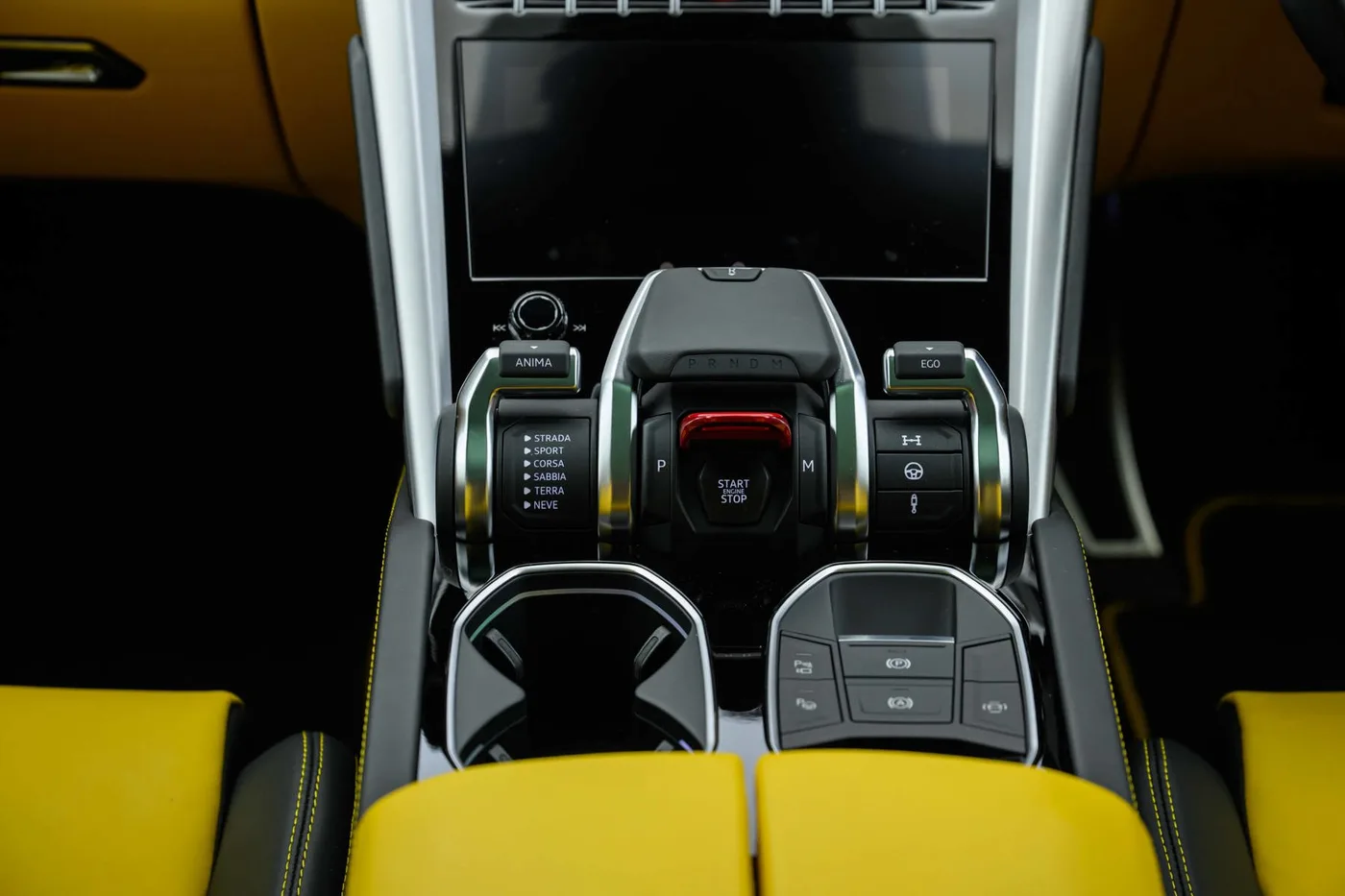 2022 Lamborghini Urus angeboten von einer Vertragshändlergruppe in Hatfield, Vereinigtes Königreich, Foto 11 von 20