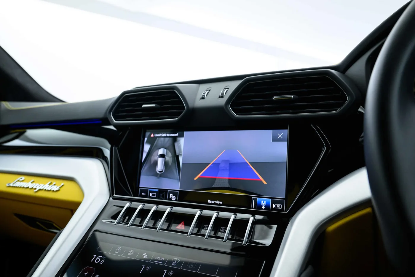 2022 Lamborghini Urus angeboten von einer Vertragshändlergruppe in Hatfield, Vereinigtes Königreich, Foto 16 von 20