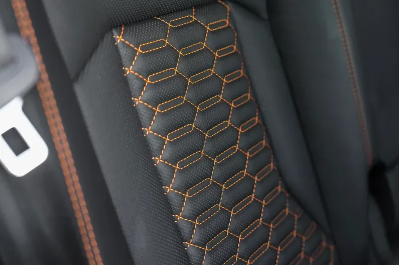 2022 Lamborghini Urus, 16/20