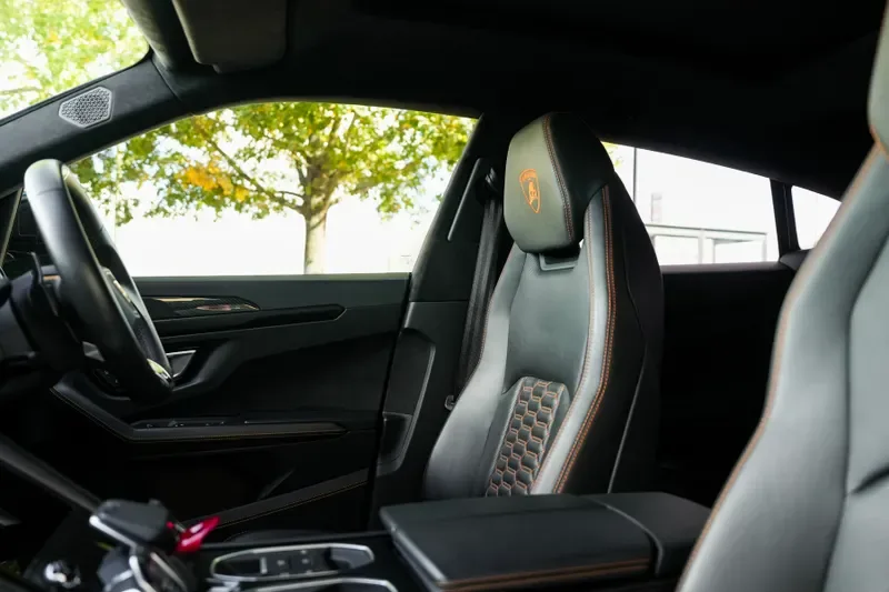 2022 Lamborghini Urus, 17/20