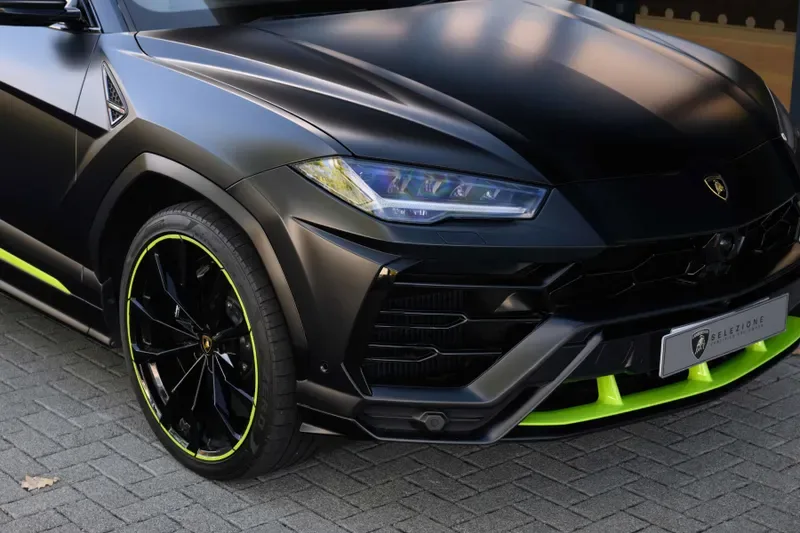 2022 Lamborghini Urus, 20/20