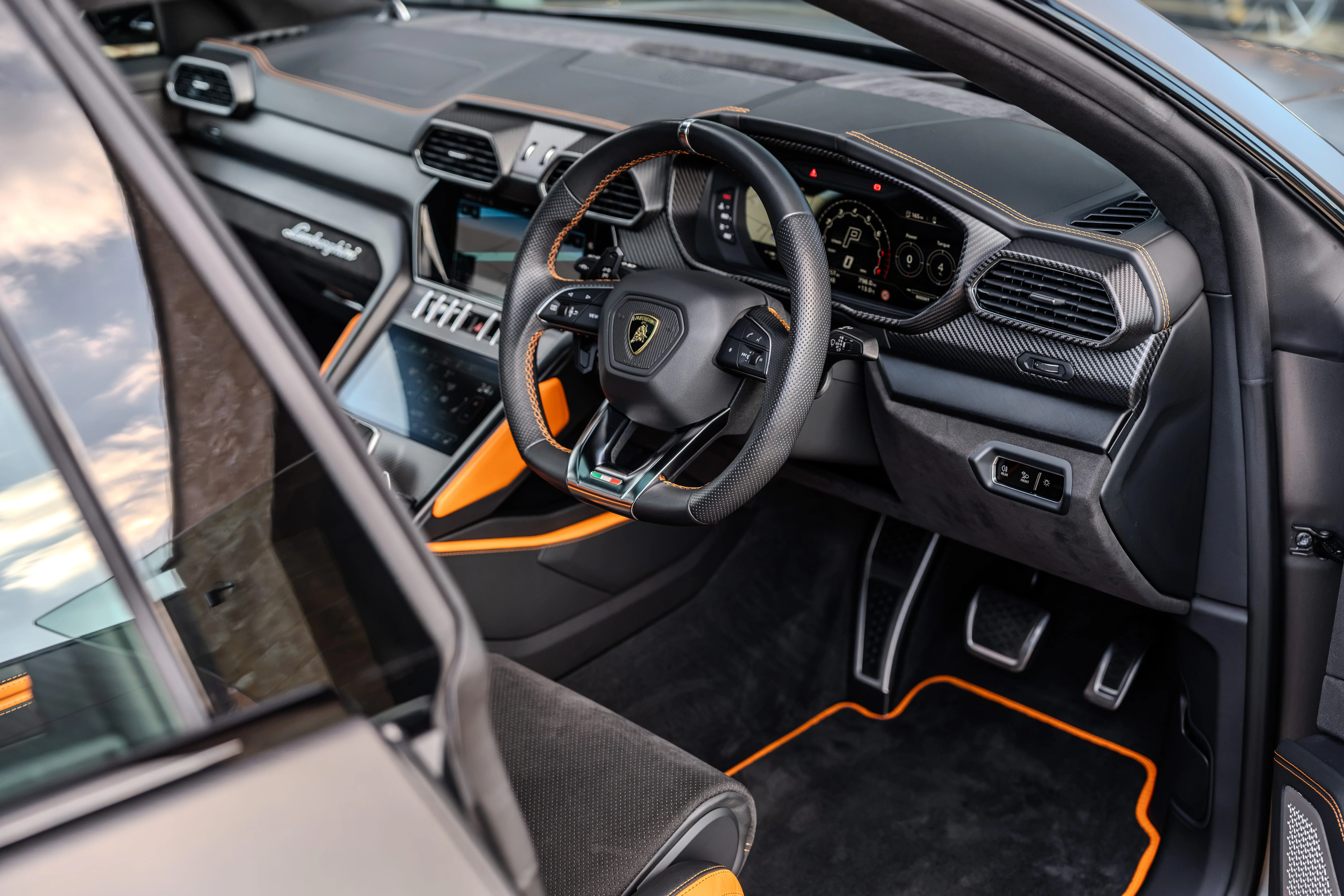 2022 Lamborghini Urus Graphite Capsule, 11/30