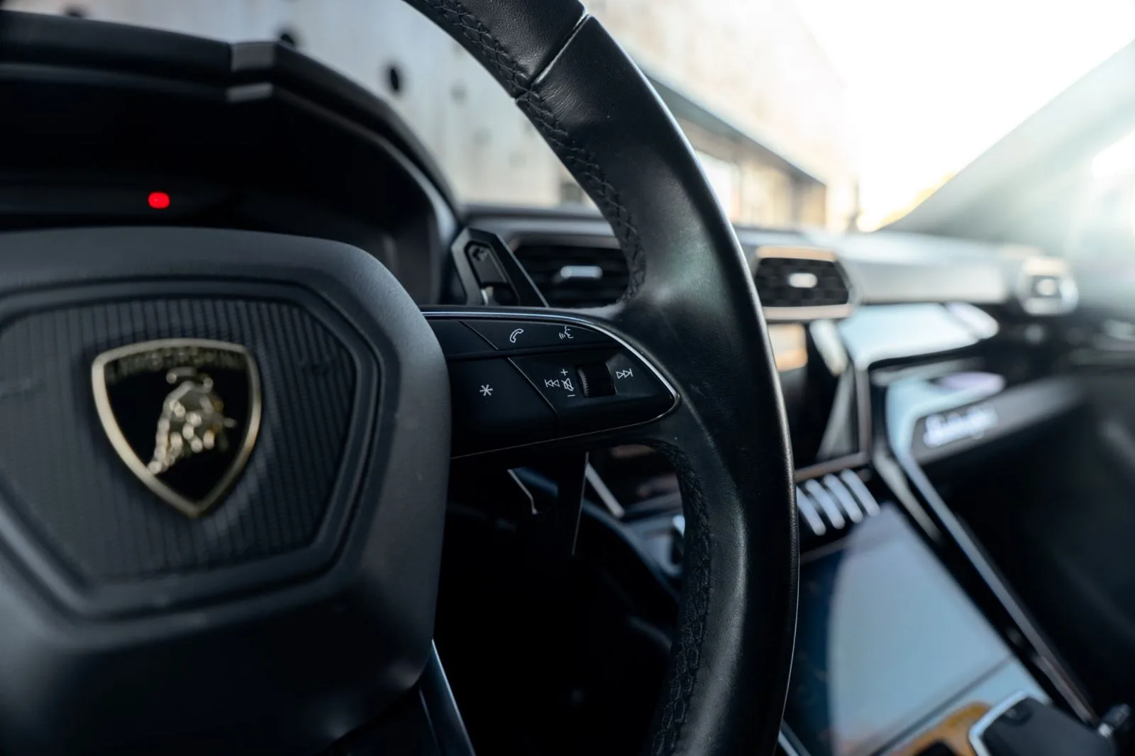 2022 Lamborghini Urus NOVITEC Esteso, 19/30