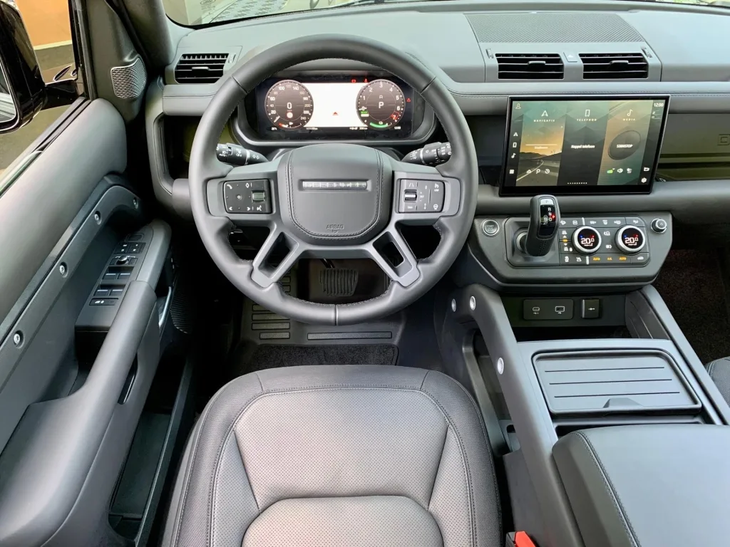2022 Land Rover Defender 110 P400e X-Dynamic HSE, 6/30
