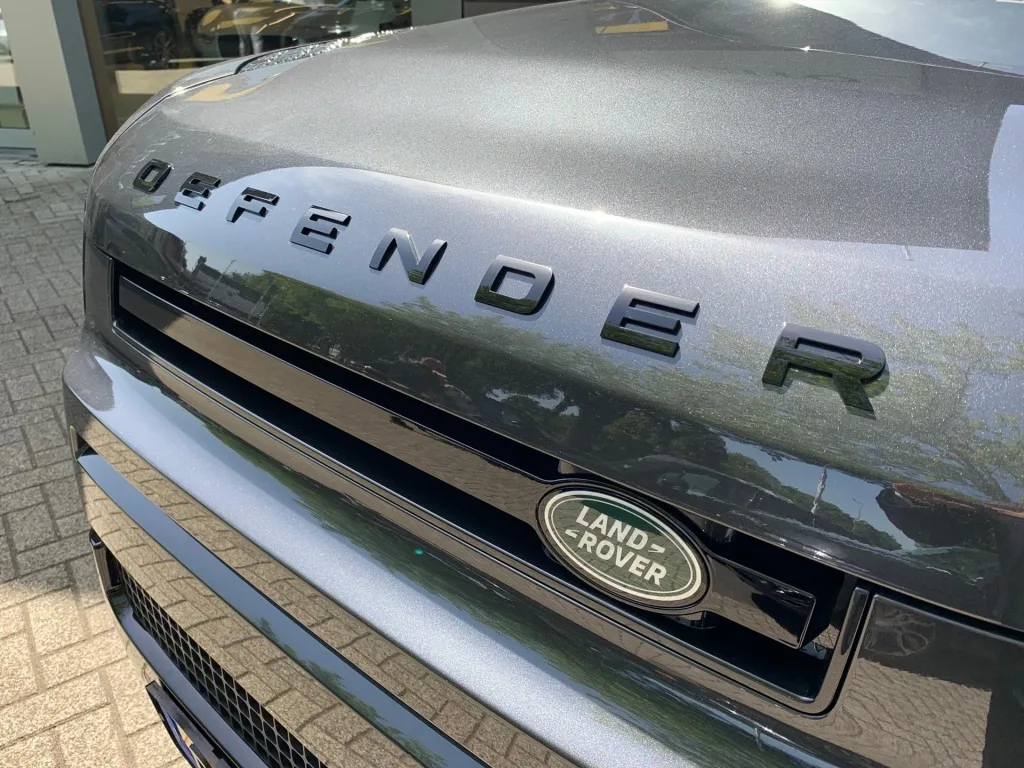 2022 Land Rover Defender 110 P400e X-Dynamic HSE, 27/30
