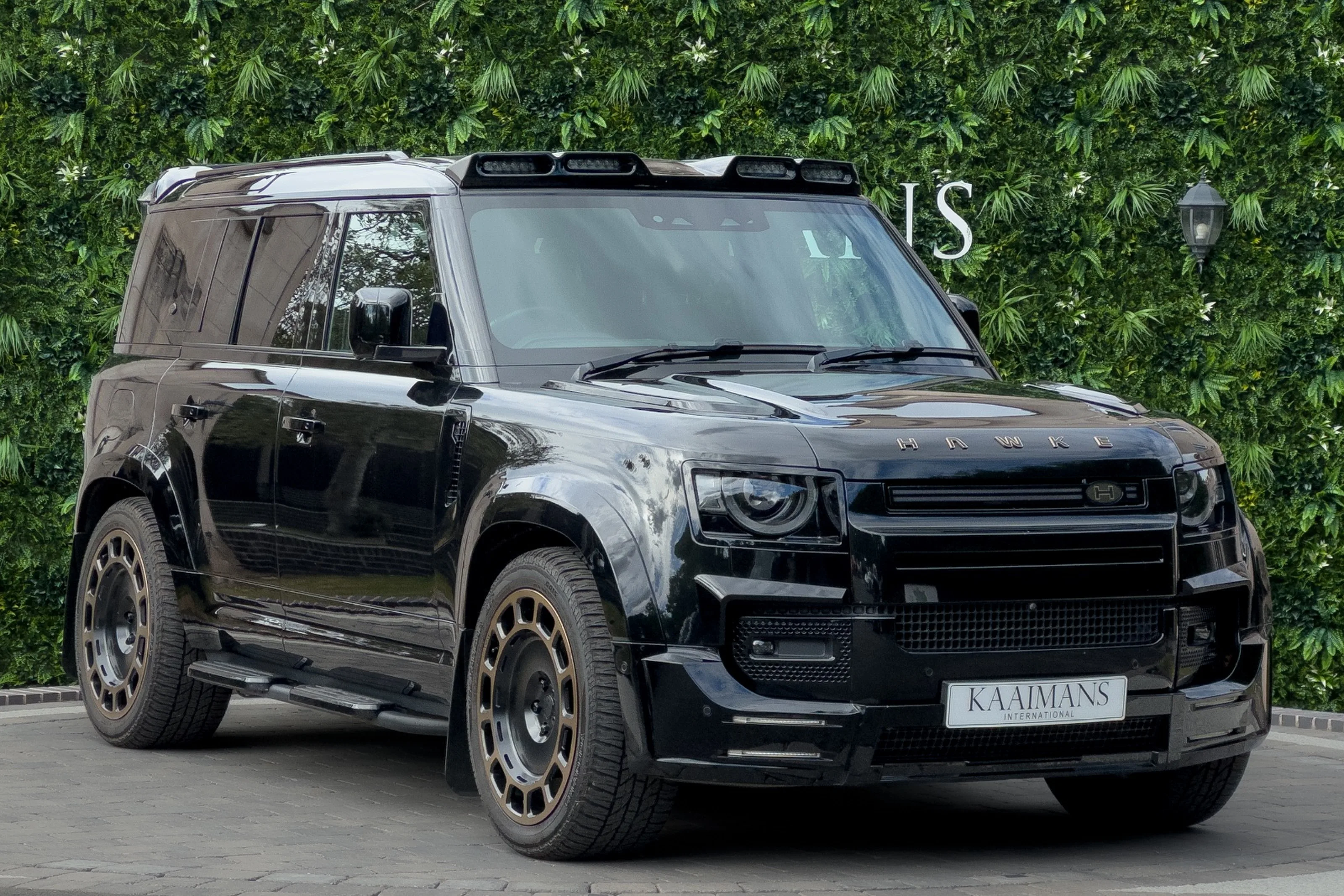 2022 Land Rover Defender 110 X D300 Hawke angeboten von einem Fachhändler in Tollerton, Vereinigtes Königreich, Hauptfoto