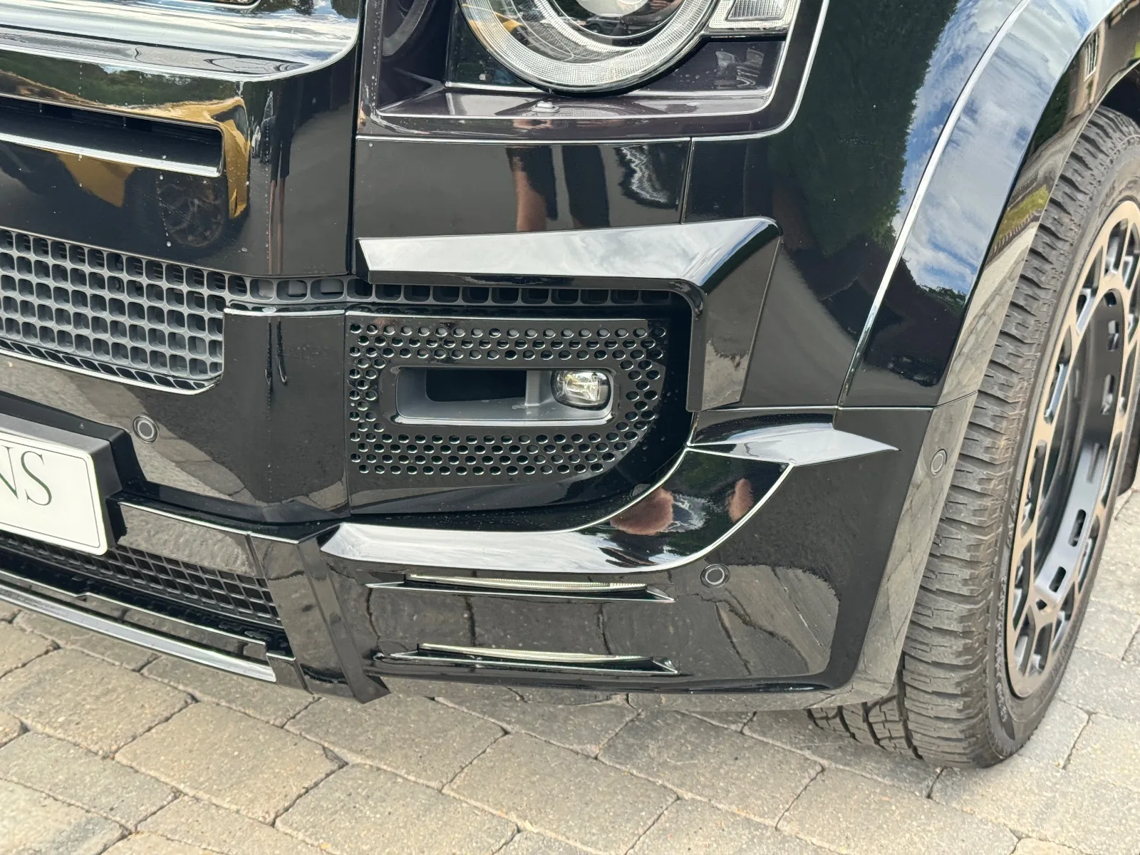 2022 Land Rover Defender 110 X D300 Hawke, 10/22