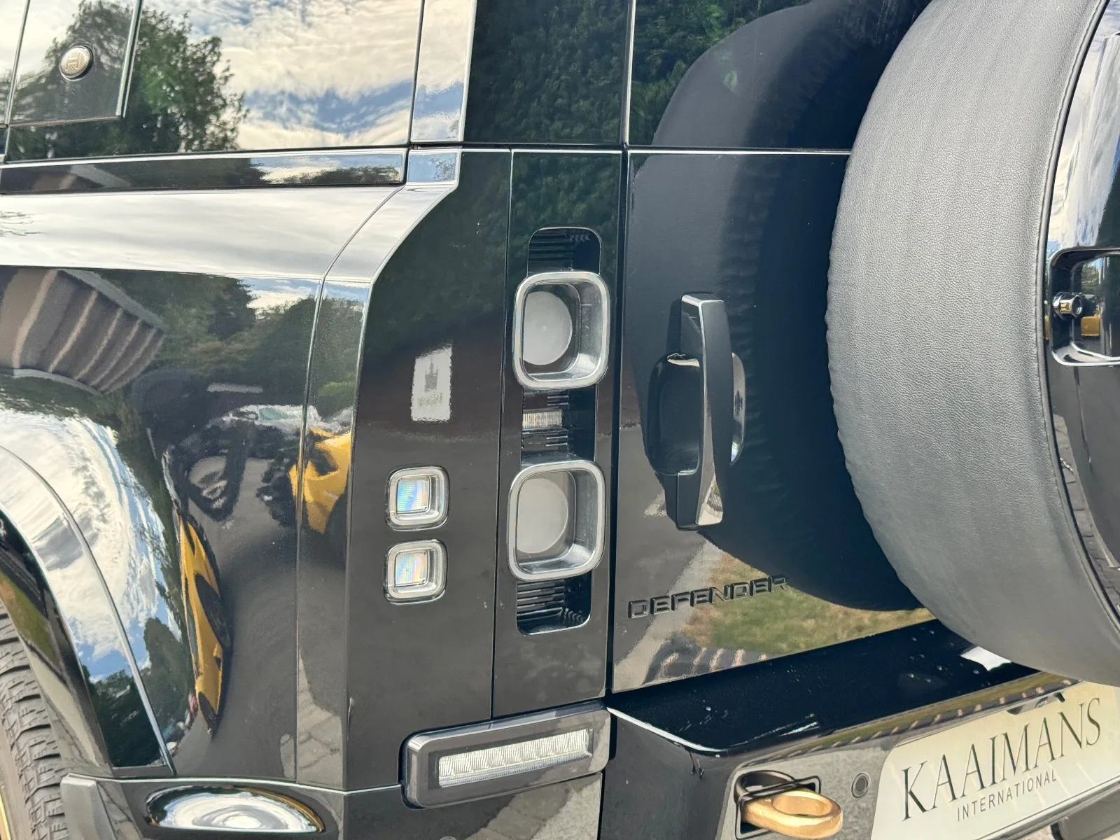 2022 Land Rover Defender 110 X D300 Hawke, 18/22