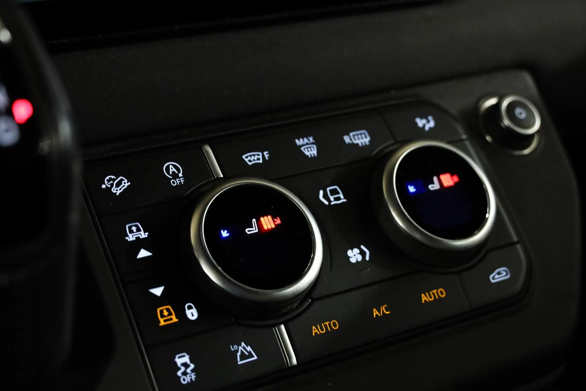 2022 Land Rover Defender 110 D250 X-Dynamic S, 18/29