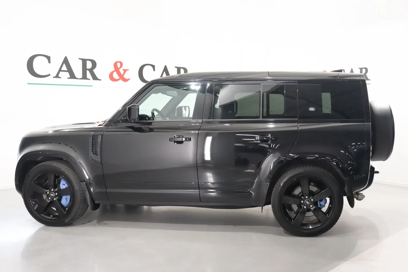 2022 Land Rover Defender 110 V8 angeboten von einem Supersportwagenhändler in Zibido San Giacomo, Italien, Foto 6 von 19