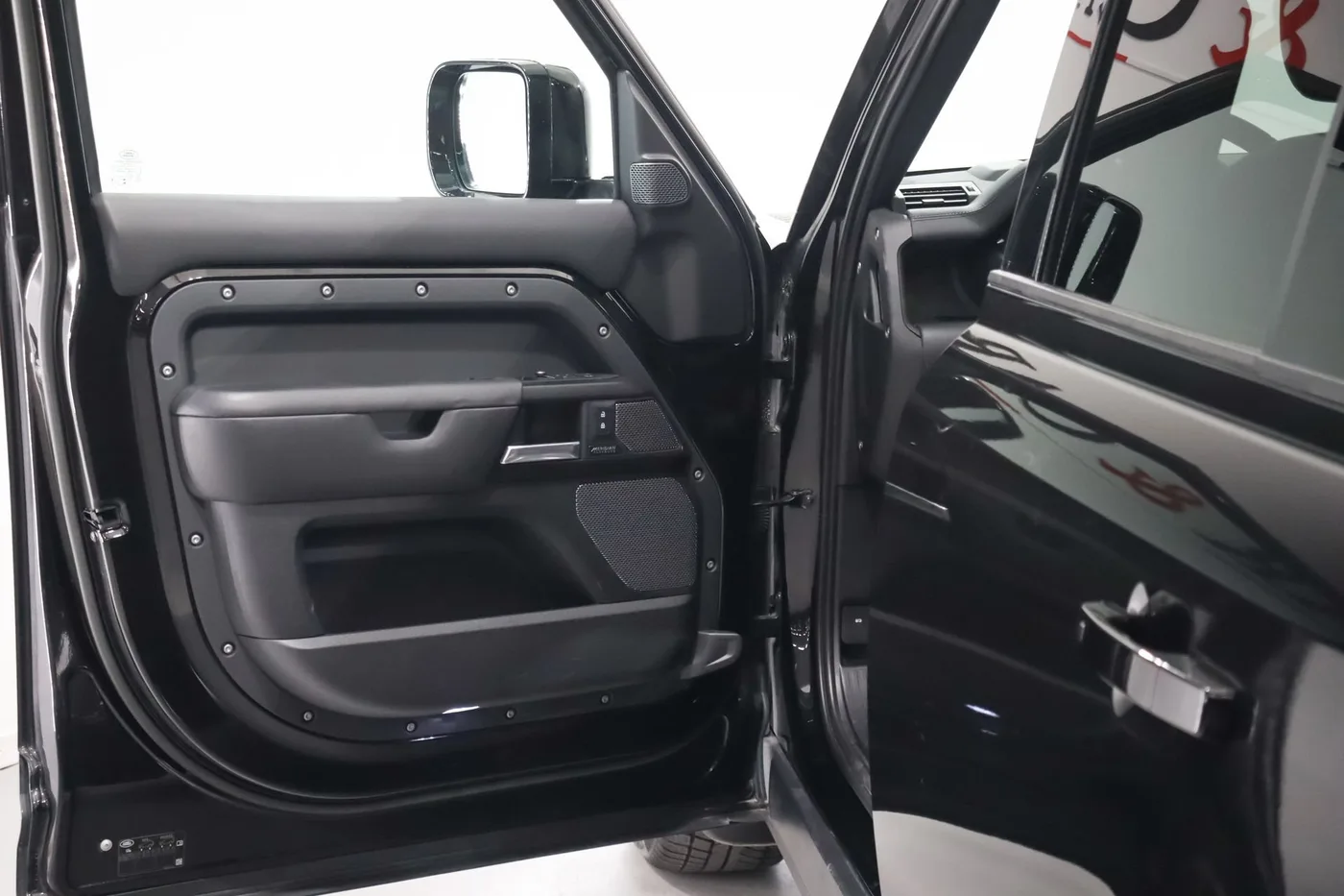 2022 Land Rover Defender 110 V8 angeboten von einem Supersportwagenhändler in Zibido San Giacomo, Italien, Foto 19 von 19