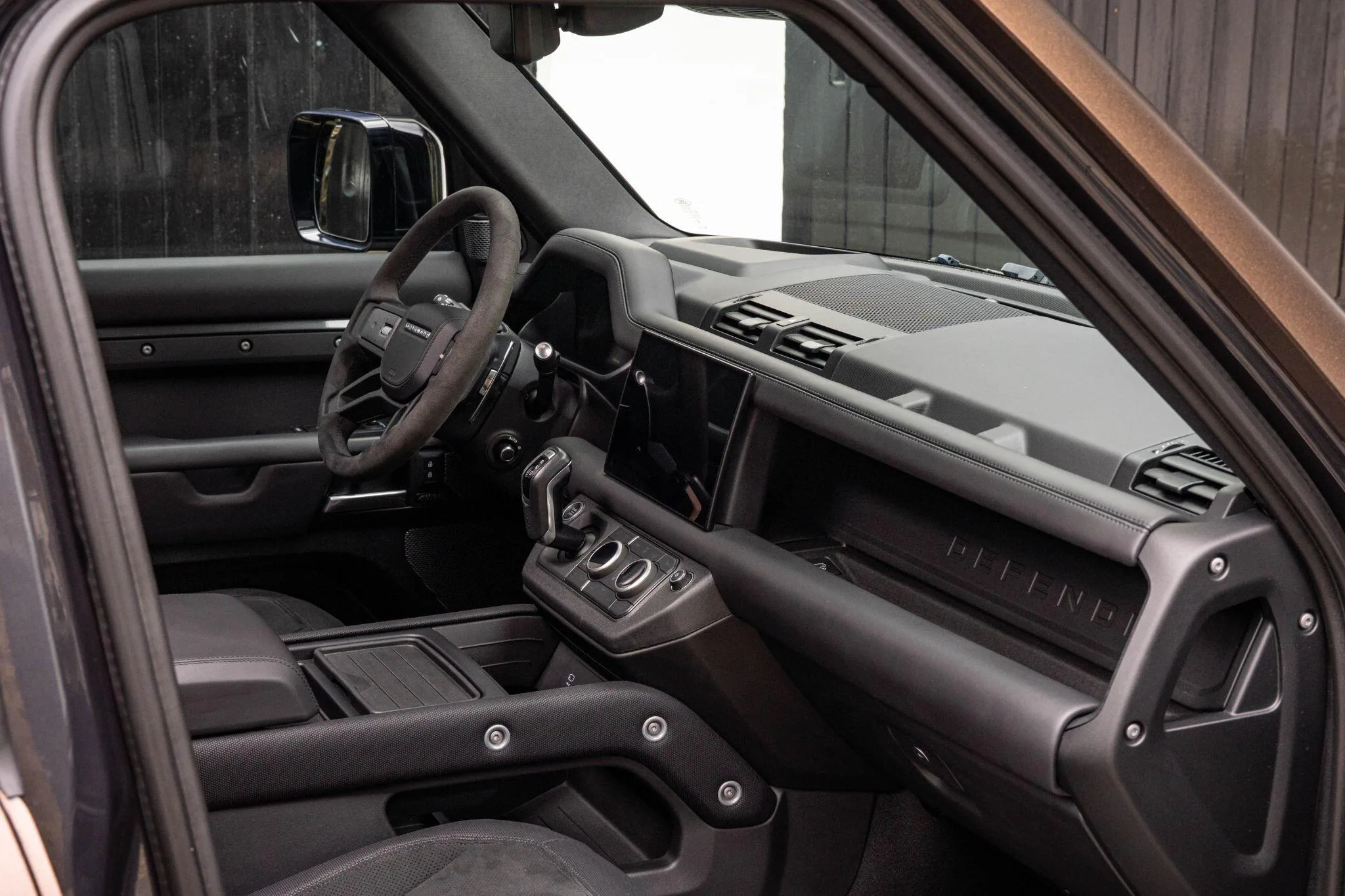 2022 Land Rover Defender 110 V8 Carpathian Edition, 21/30