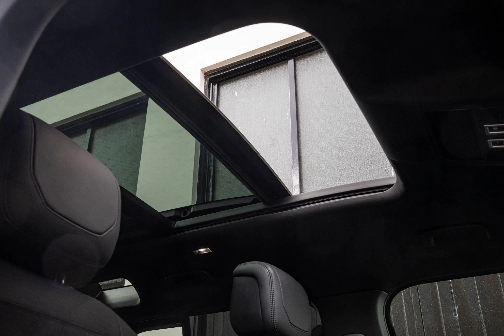2022 Land Rover Defender 110 V8 Carpathian Edition, 26/30
