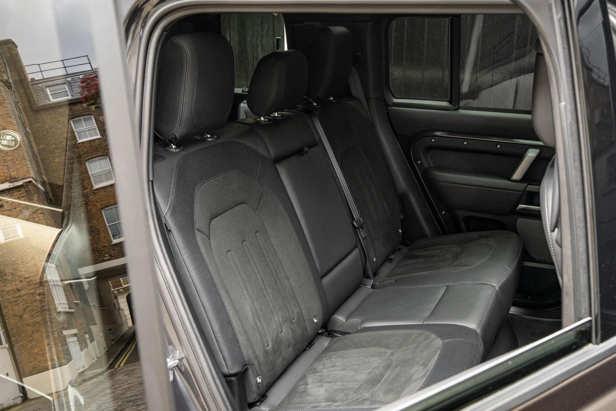 2022 Land Rover Defender 110 V8 Carpathian Edition, 28/30
