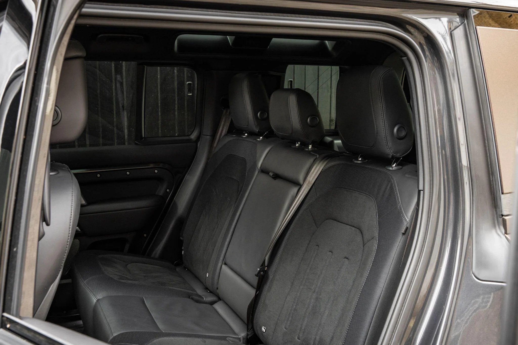 2022 Land Rover Defender 110 V8 Carpathian Edition, 29/30