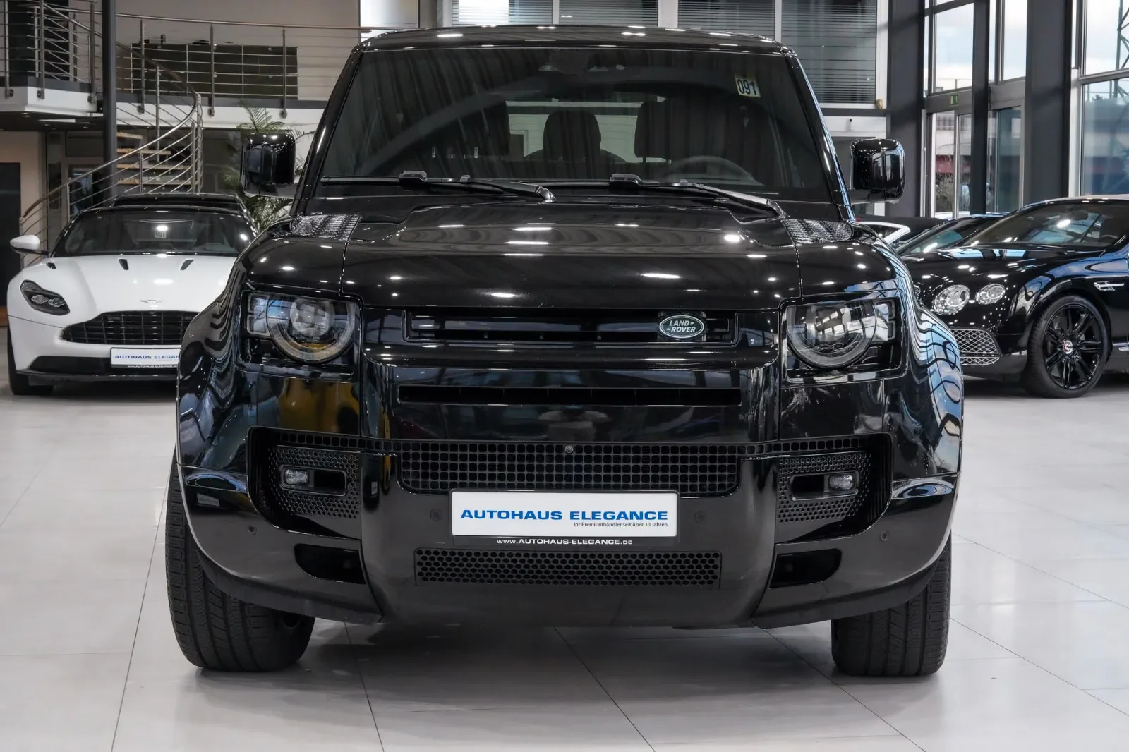 2022 Land Rover Defender 90 V8, 4/30