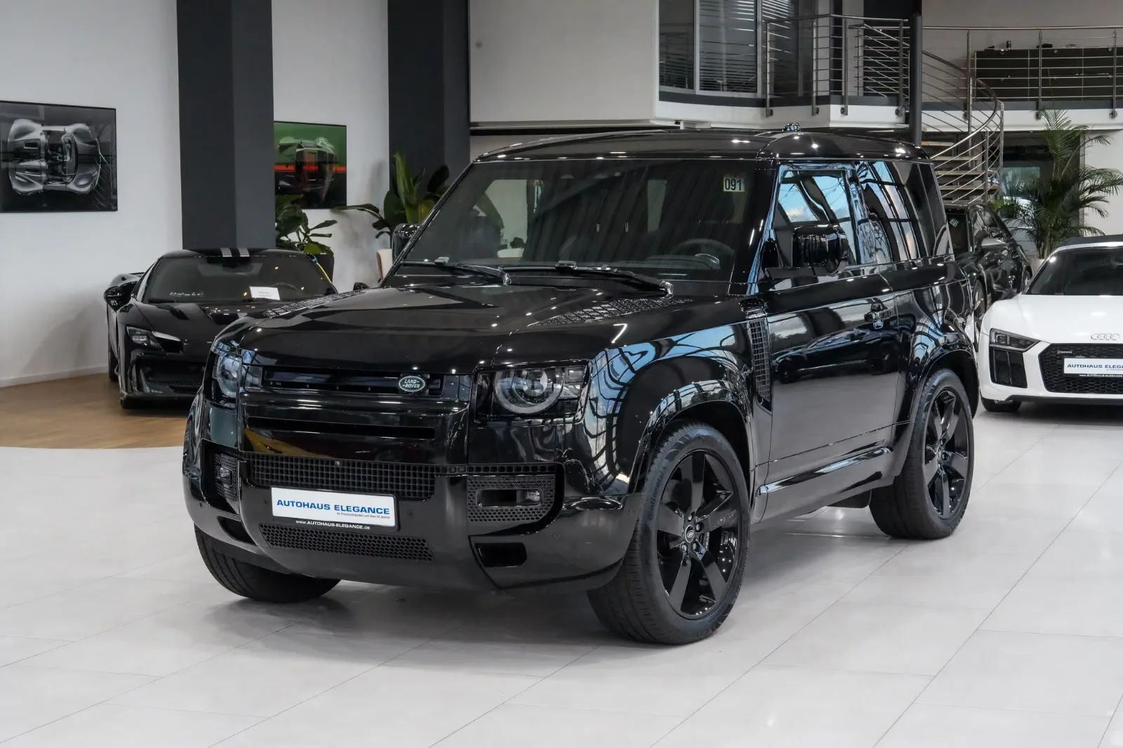 2022 Land Rover Defender 90 V8, 7/30